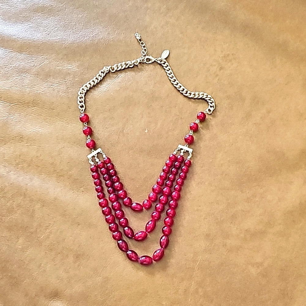 The Limited Red Bead Necklace